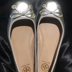 Tory Burch Laila Driver Ballet Flat Gold Sz8